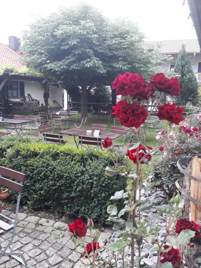 Kellberg  Landgasthof Zum Kirchenwirt מראה חיצוני תמונה